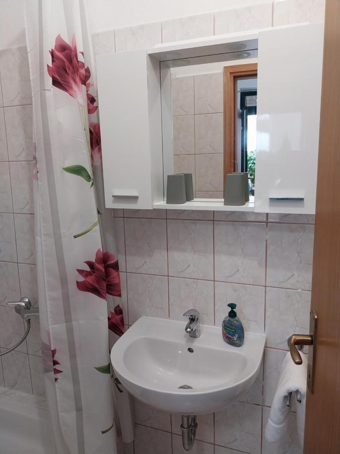 Sobe Kraft 1 Apartment Zivogosce Luaran gambar